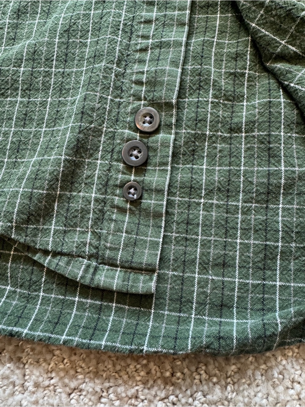 Wrangler Rugged Wear button down - Picture 4 of 8